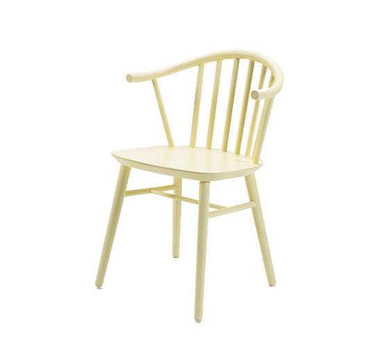 classic style wooden spindle back chair